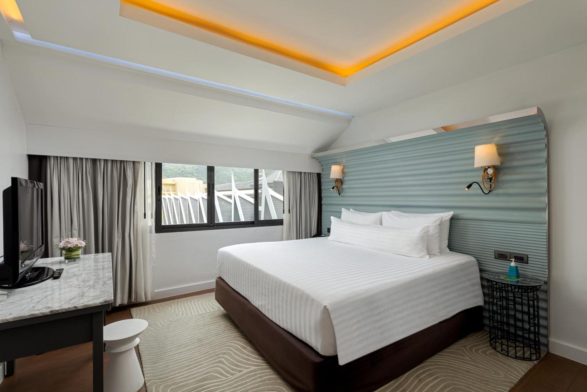 The Boathouse Phuket-Sha Plus Praia de Kata Exterior foto